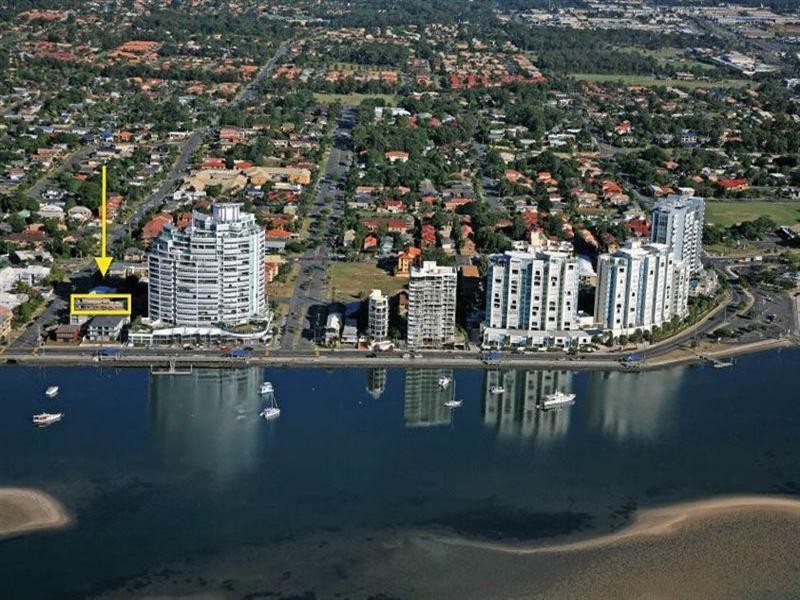 2/5 Whiting Street, Labrador QLD 4215