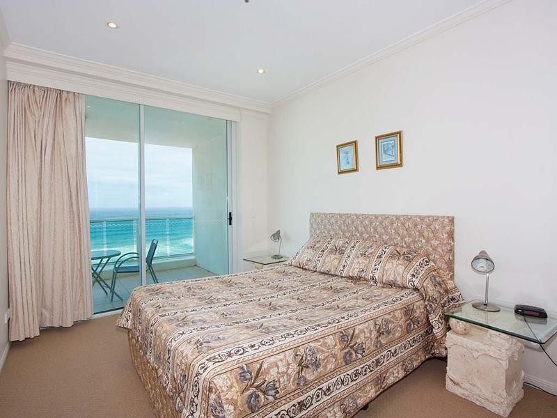 Main Beach QLD 4217