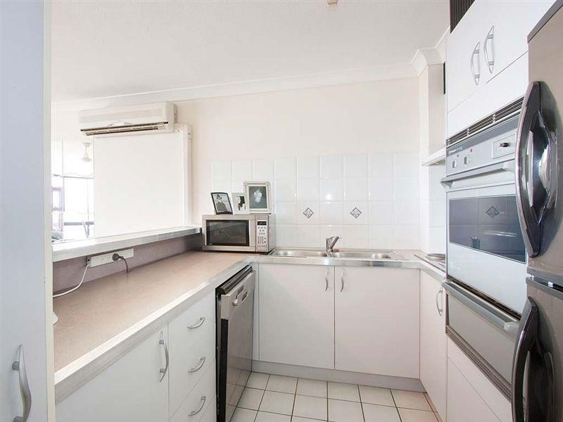 70 Remembrance Drive, Surfers Paradise QLD 4217