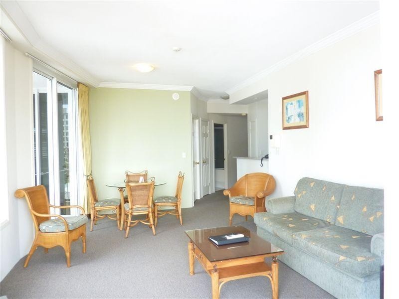 9 Beach Parade, Surfers Paradise QLD 4217