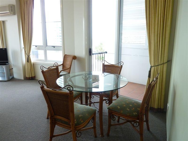 9 Beach Parade, Surfers Paradise QLD 4217