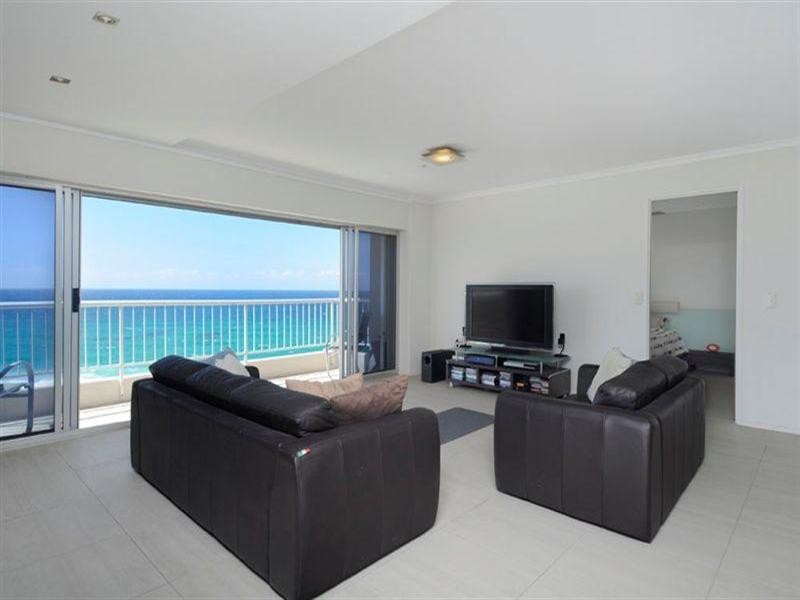 204 Ferny Avenue, Surfers Paradise QLD 4217