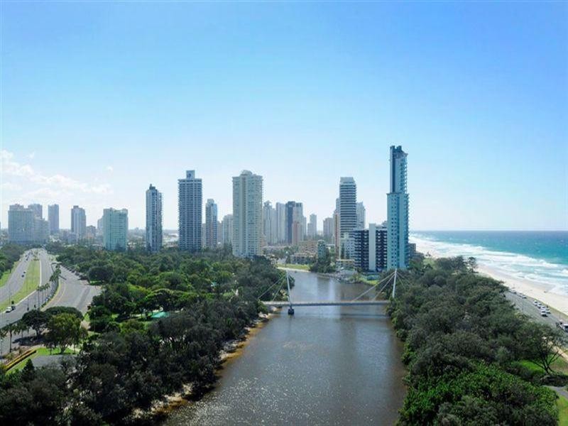 204 Ferny Avenue, Surfers Paradise QLD 4217