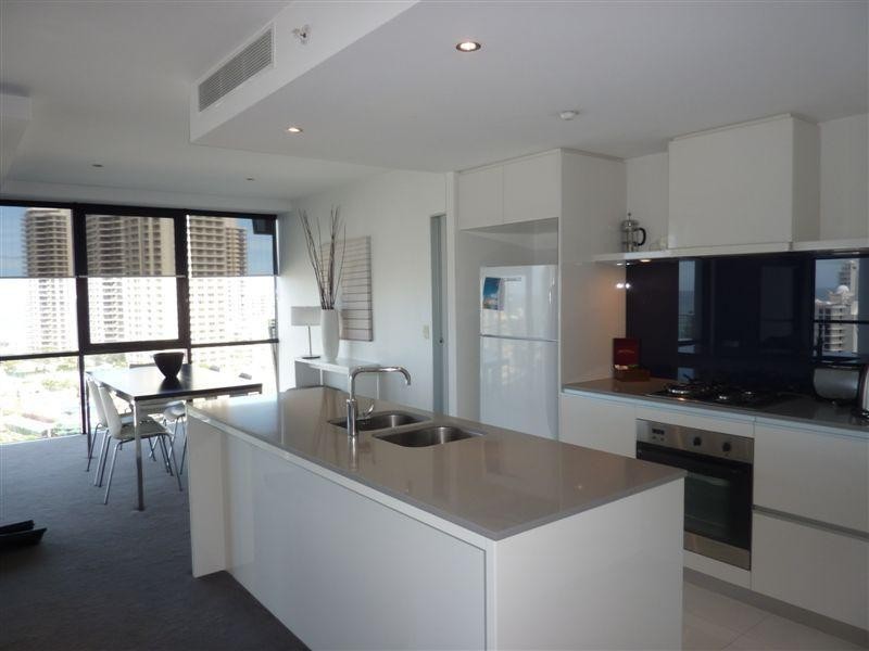 9 Ferny Avenue, Surfers Paradise QLD 4217