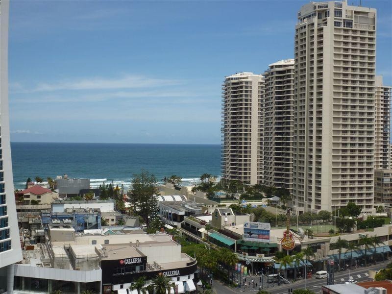 9 Ferny Avenue, Surfers Paradise QLD 4217
