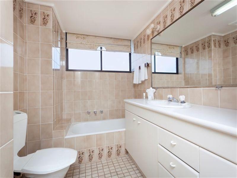 80 The Esplanade, Surfers Paradise QLD 4217