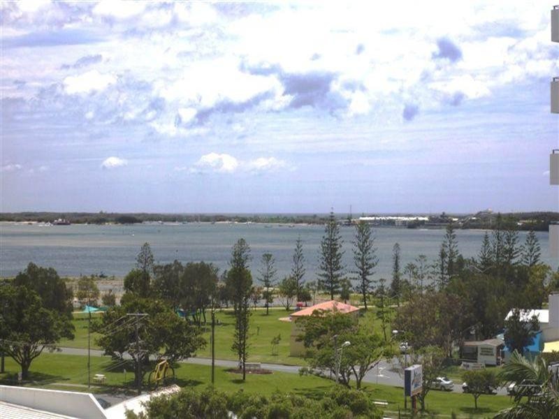 72 Marine Parade, Southport QLD 4215