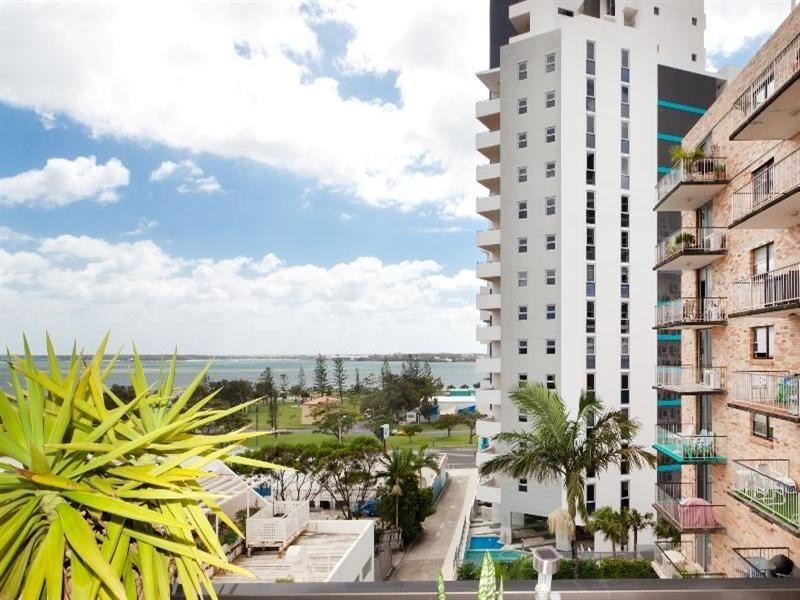 72 Marine Parade, Southport QLD 4215