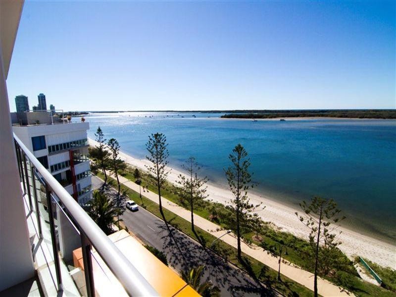 430 Marine Parade, Biggera Waters QLD 4216
