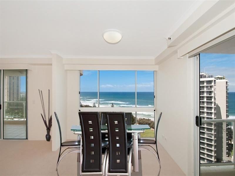 59 Pacific Street, Main Beach QLD 4217
