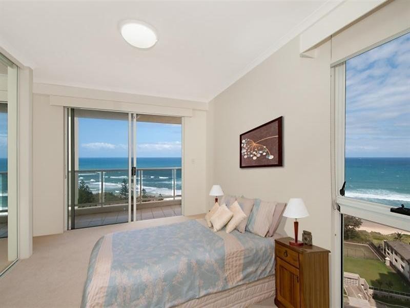 59 Pacific Street, Main Beach QLD 4217