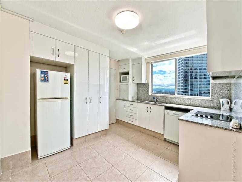 67 Ferny Avenue, Surfers Paradise QLD 4217