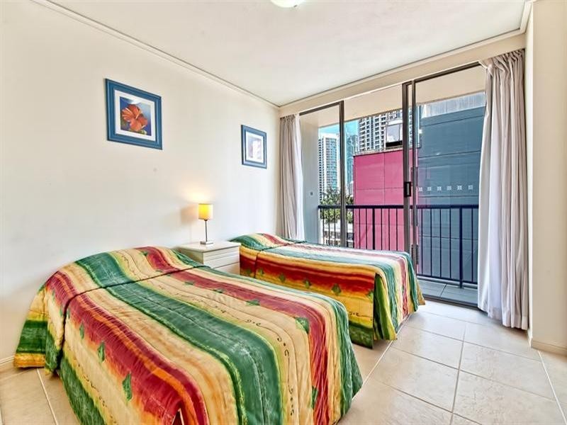 67 Ferny Avenue, Surfers Paradise QLD 4217