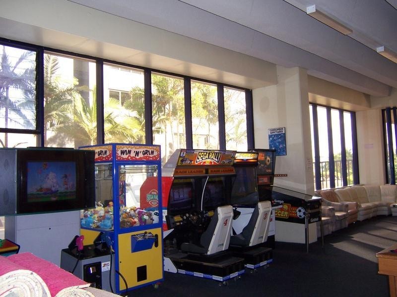 67 Ferny Avenue, Surfers Paradise QLD 4217