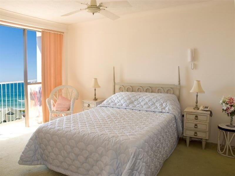 3554 Main Beach Parade, Main Beach QLD 4217