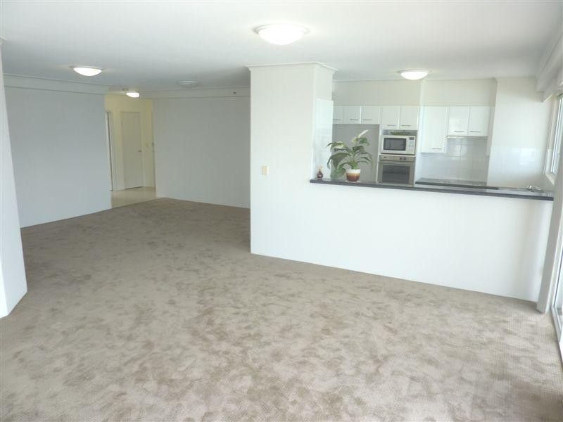 59 Pacific Street, Main Beach QLD 4217