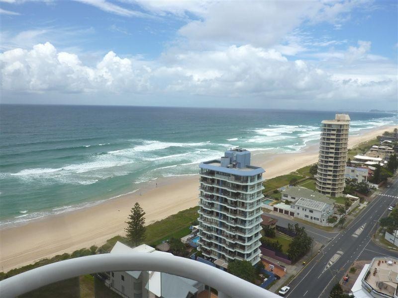 59 Pacific Street, Main Beach QLD 4217