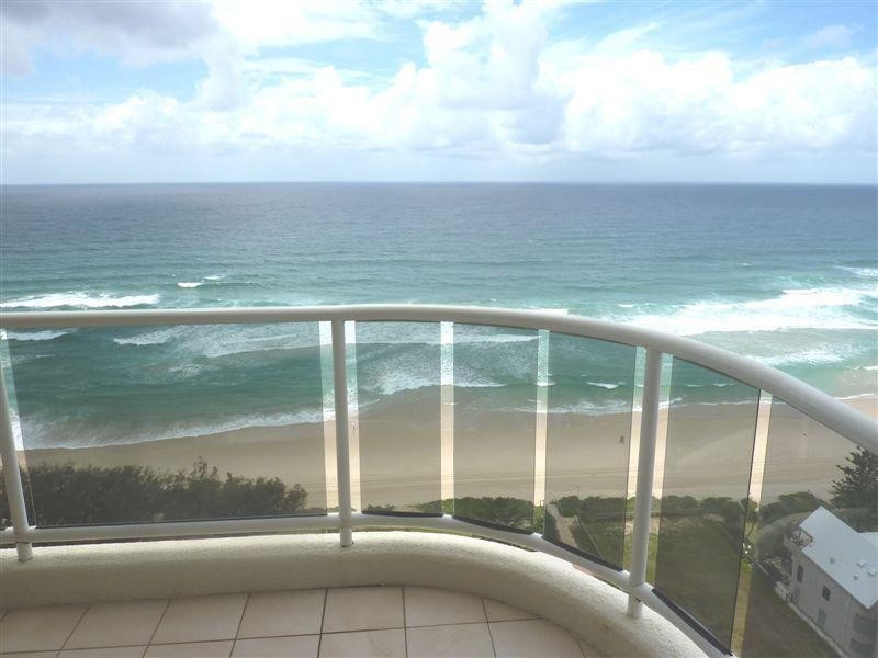 59 Pacific Street, Main Beach QLD 4217