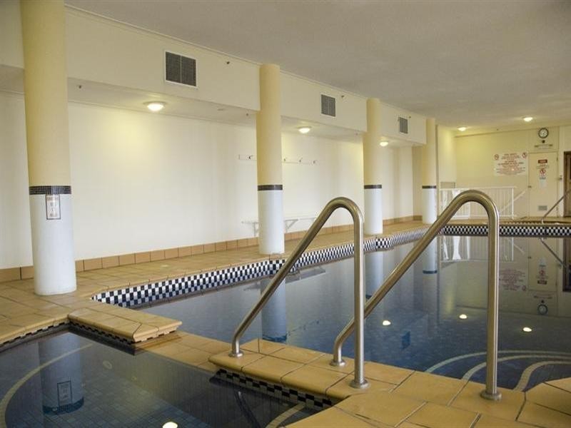 59 Pacific Street, Main Beach QLD 4217