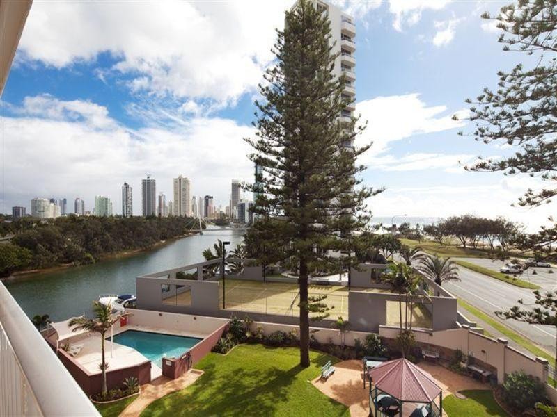 204 Ferny Avenue, Surfers Paradise QLD 4217