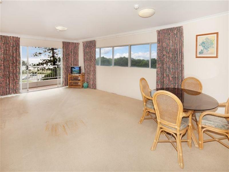 204 Ferny Avenue, Surfers Paradise QLD 4217