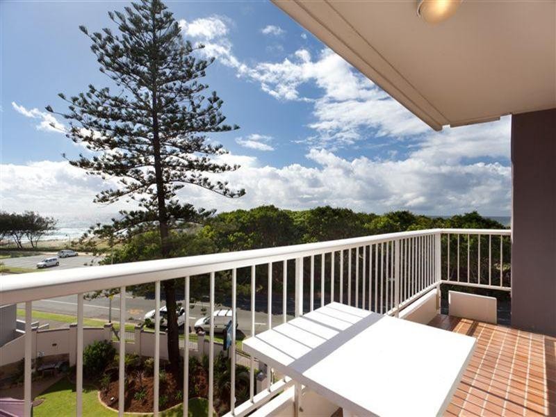 204 Ferny Avenue, Surfers Paradise QLD 4217