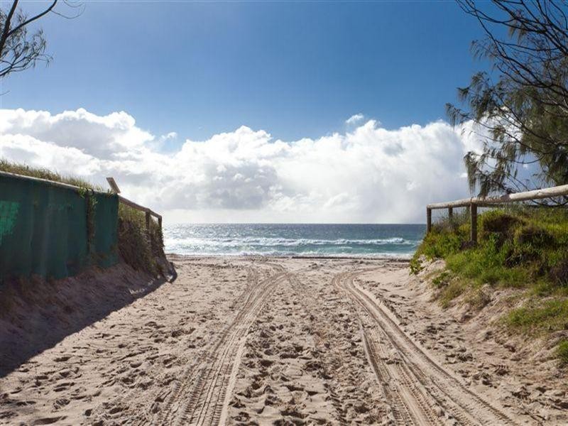 204 Ferny Avenue, Surfers Paradise QLD 4217