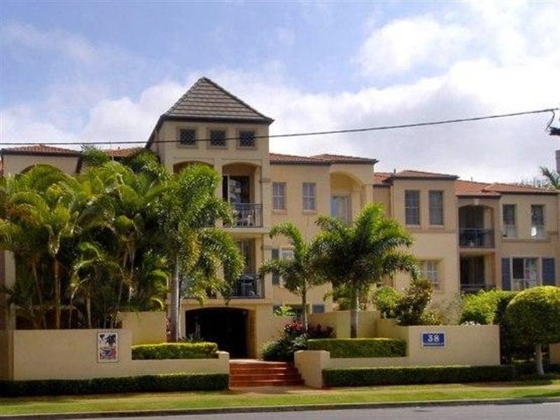 38 Woodroffe Avenue, Main Beach QLD 4217