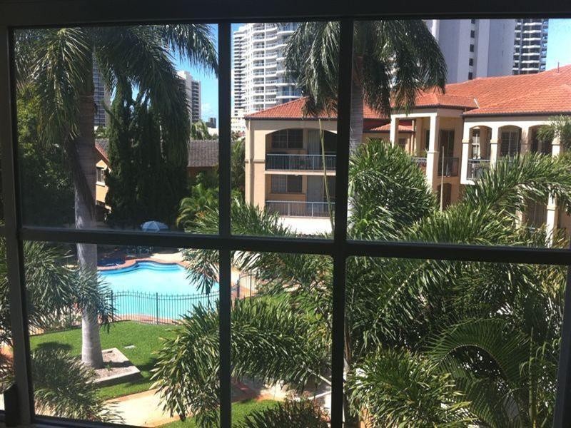 38 Woodroffe Avenue, Main Beach QLD 4217