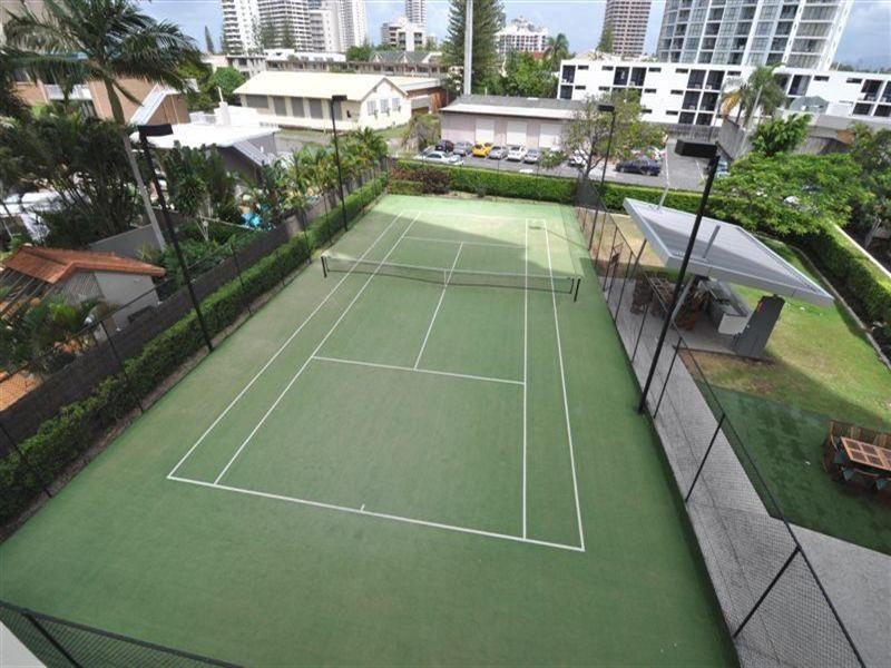 18 Fern Street, Surfers Paradise QLD 4217