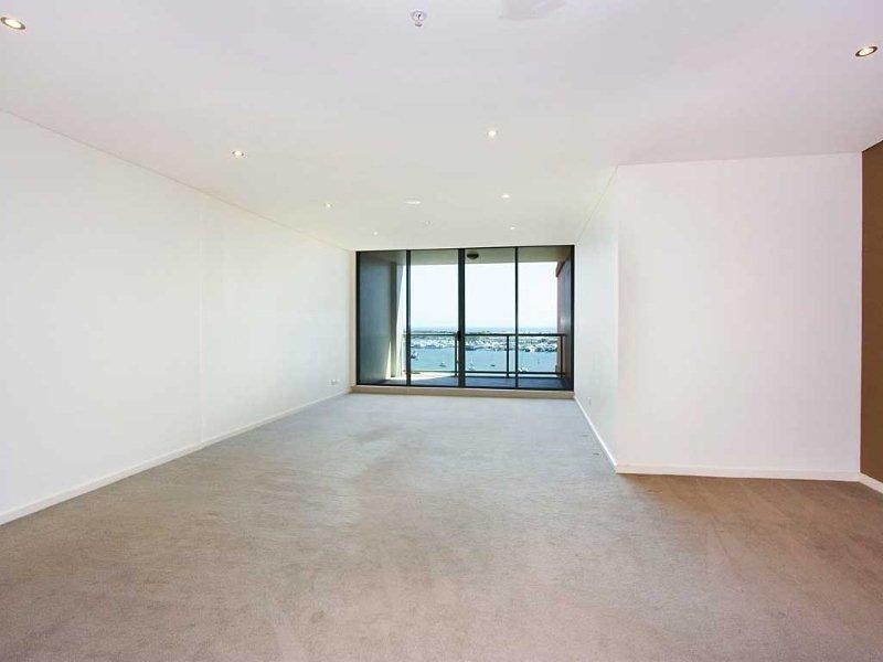 1 Como Crescent, Southport QLD 4215