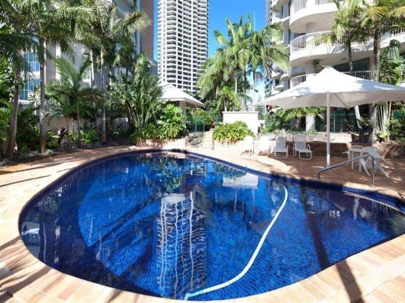 20 Cronin Avenue, Main Beach QLD 4217