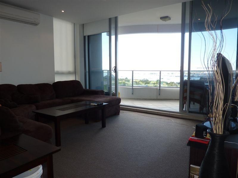 4 Como Crescent, Southport QLD 4215