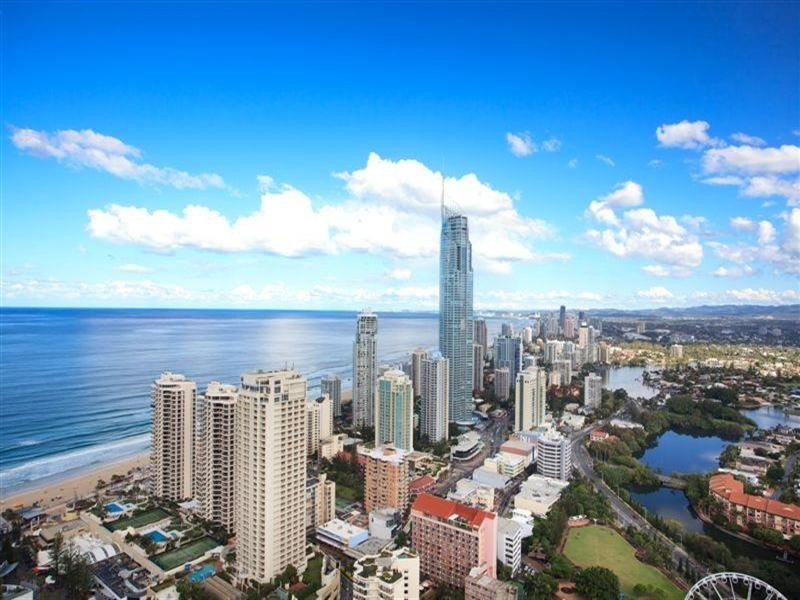 9 Ferny Avenue, Surfers Paradise QLD 4217