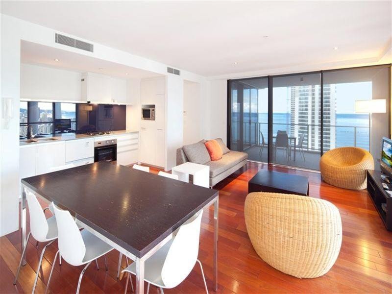 9 Ferny Avenue, Surfers Paradise QLD 4217