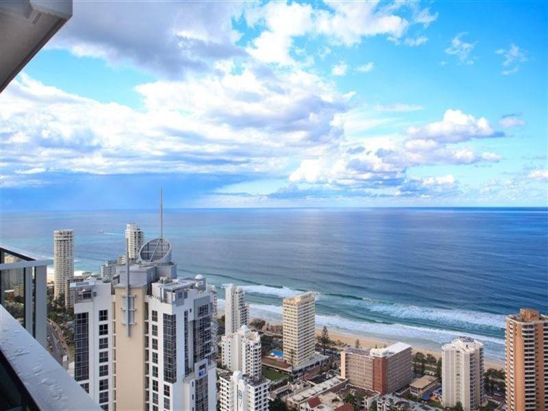 9 Ferny Avenue, Surfers Paradise QLD 4217