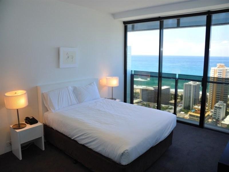 9 Ferny Avenue, Surfers Paradise QLD 4217