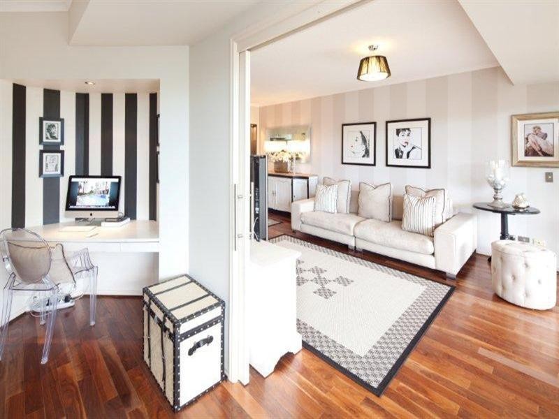 1 Lennie Avenue, Main Beach QLD 4217