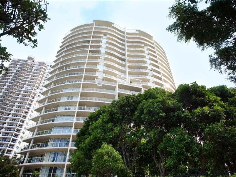 1 Lennie Avenue, Main Beach QLD 4217