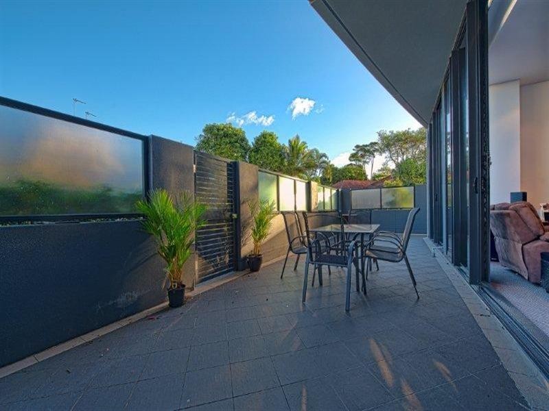 2 Aqua Street, Southport QLD 4215