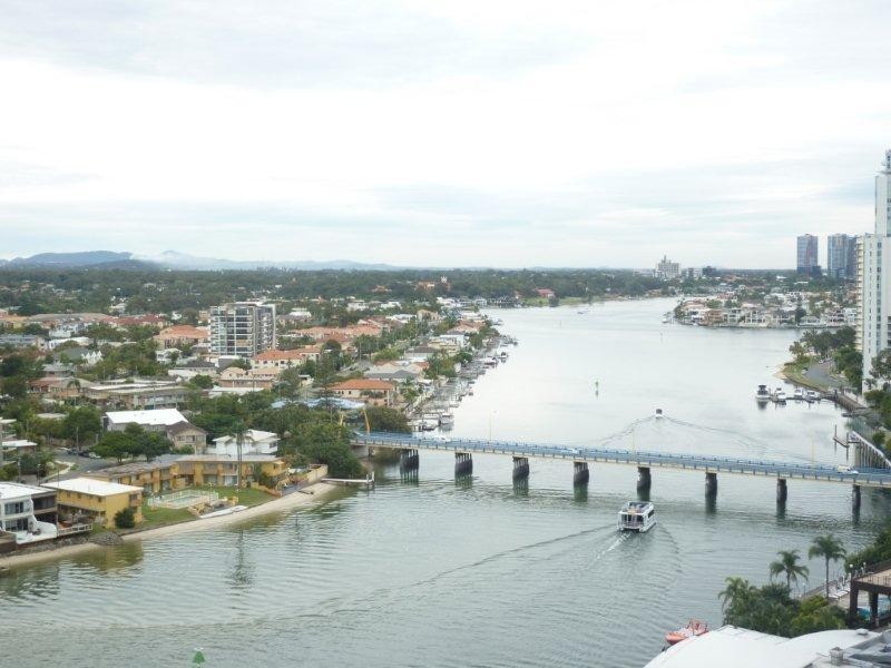 9 Ferny Avenue, Surfers Paradise QLD 4217