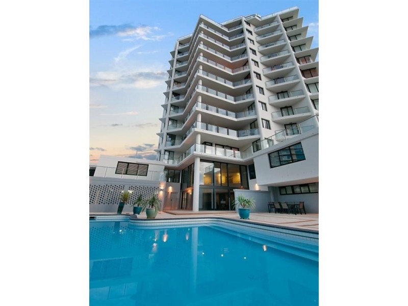 19 Peak Avenue, Main Beach QLD 4217