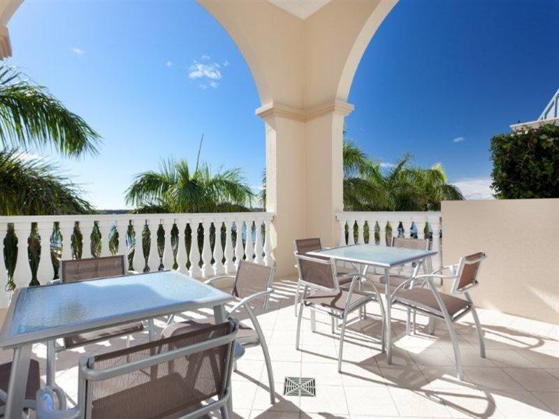 360 Marine Parade, Labrador QLD 4215