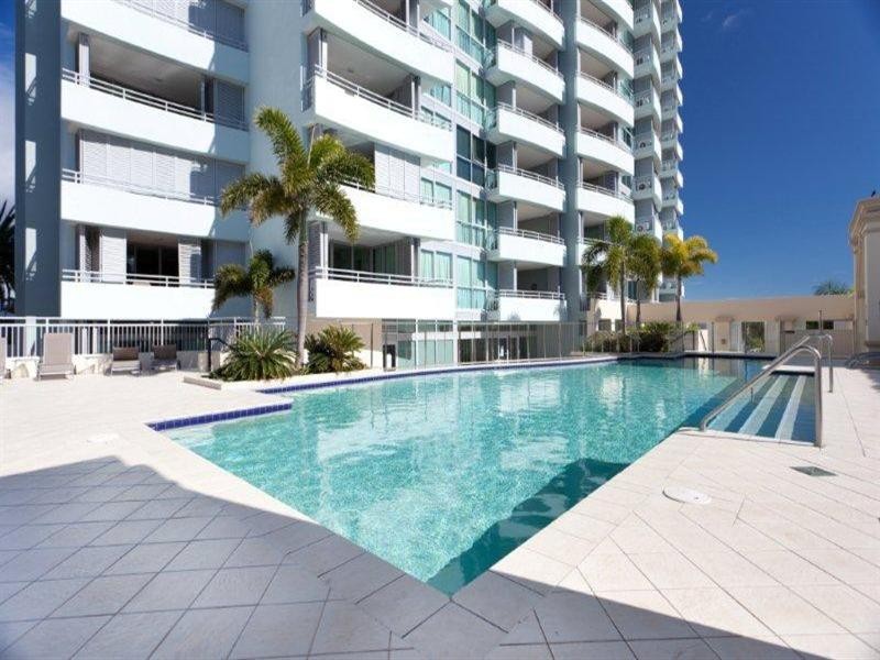 360 Marine Parade, Labrador QLD 4215