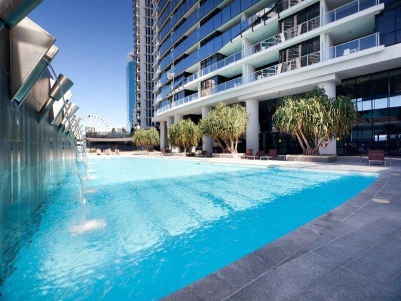 9 Ferny Avenue, Surfers Paradise QLD 4217