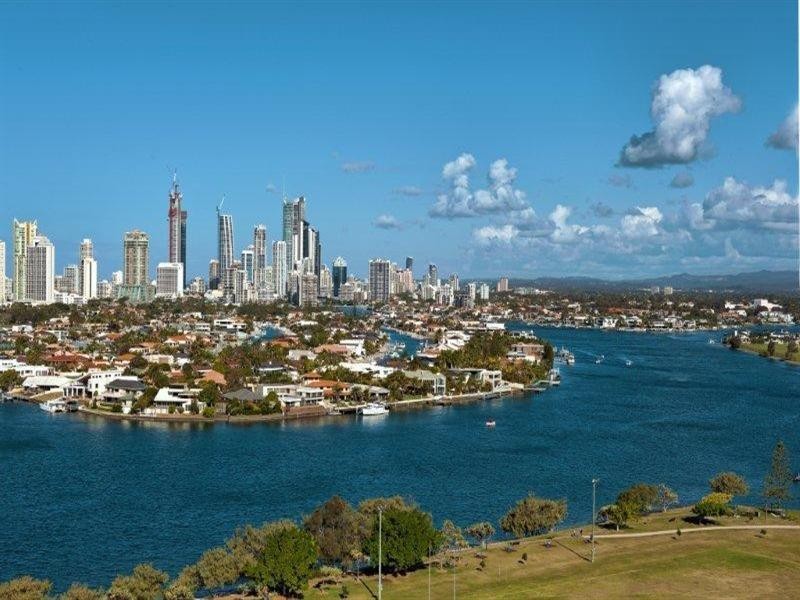 2 Aqua Street, Southport QLD 4215