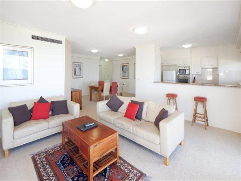 59 Pacific Street, Main Beach QLD 4217