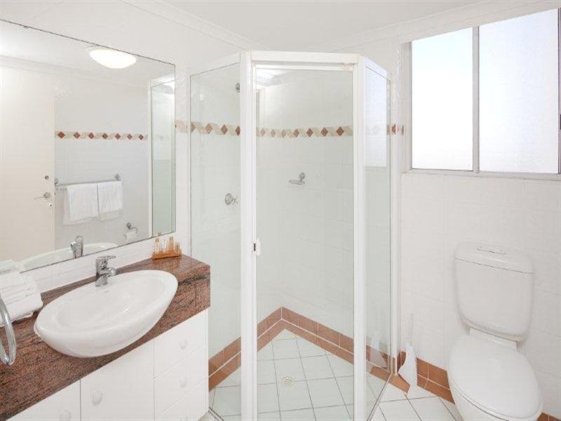 59 Pacific Street, Main Beach QLD 4217