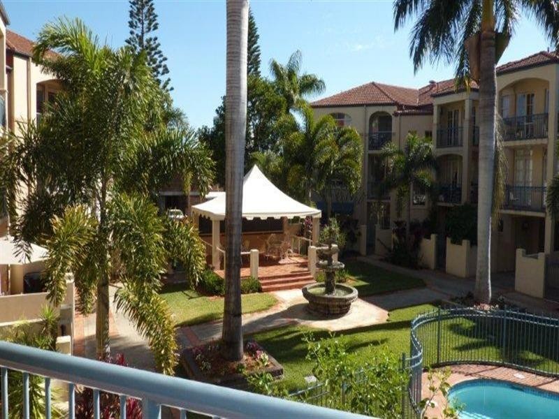 38 Woodroffe Avenue, Main Beach QLD 4217