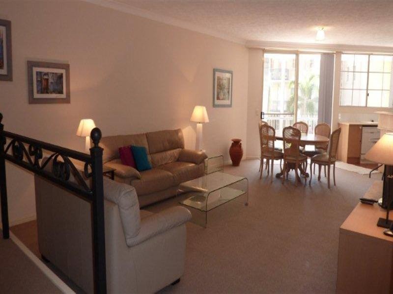 38 Woodroffe Avenue, Main Beach QLD 4217